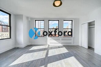 91 E 4th St-Unit -6E in New York, NY - Building Photo - Building Photo