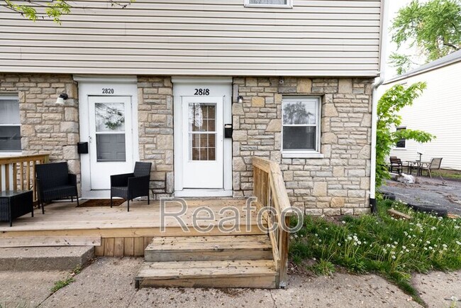 property at 2818 Vanderberg Ave