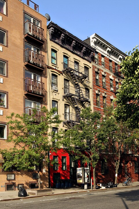 420 E Tenth St in New York, NY - Building Photo