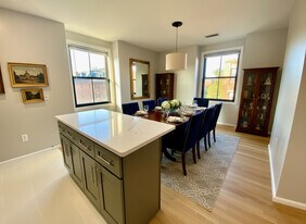 151 W Brookline St in Boston, MA - Building Photo