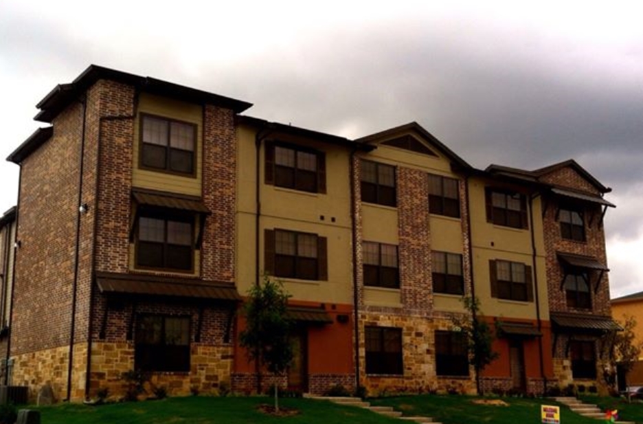 Centre Place Apartments in Denton, TX - Foto de edificio