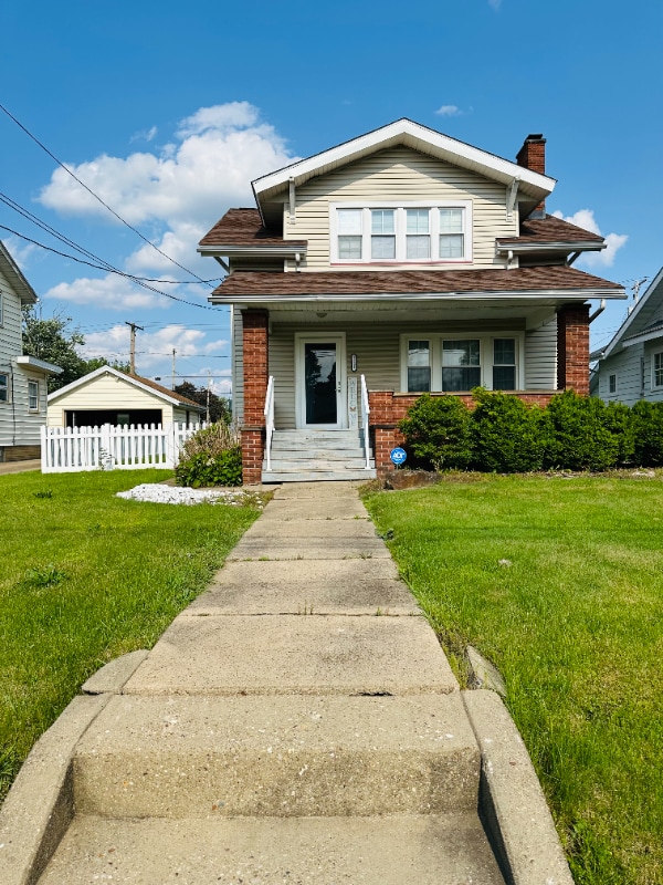 1108 Amherst Rd NE in Massillon, OH - Building Photo - Building Photo