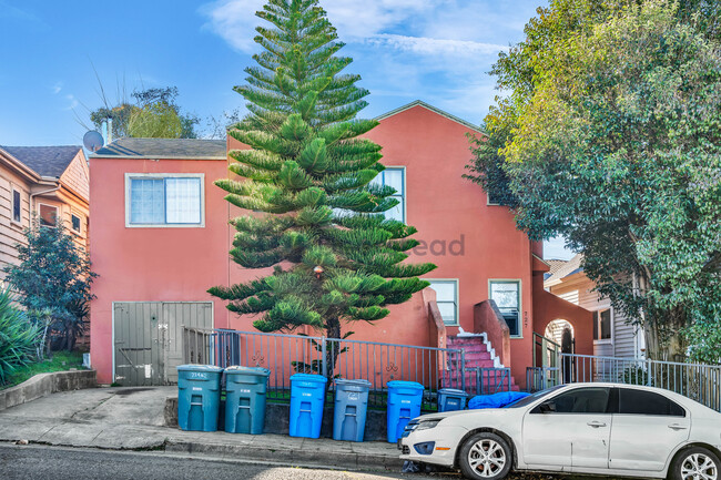 729 Florida St in Vallejo, CA - Building Photo - Building Photo