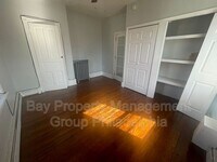 435 E Walnut Ln photo'