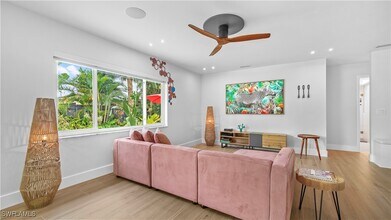 4712 Mi Casa Ct in Ft. Myers, FL - Building Photo - Building Photo