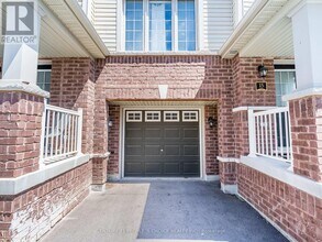 755-755 Linden Dr in Cambridge, ON - Building Photo - Building Photo