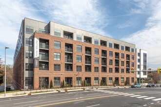 The Bexley Condominiums in Tysons, VA - Foto de edificio - Building Photo