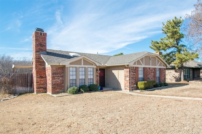 2611 Brandywyne Dr in Carrollton, TX - Building Photo - Building Photo