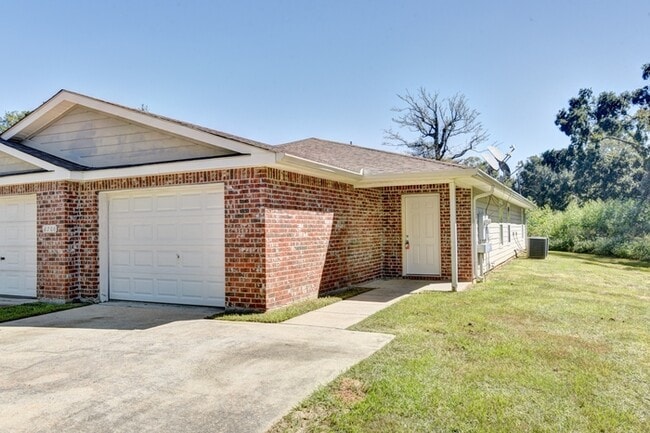 2706 6th Ave in Gulfport, MS - Building Photo - Building Photo