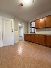 43-13 25th Ave in Queens, NY - Building Photo - Building Photo