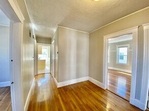 36 North Beacon St, Unit 2 in Boston, MA - Building Photo - Building Photo