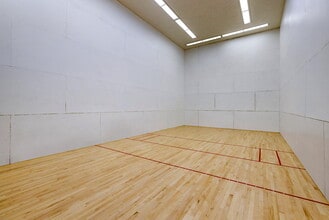 The Promenade at Marina City Club in Marina Del Rey, CA - Building Photo - Building Photo