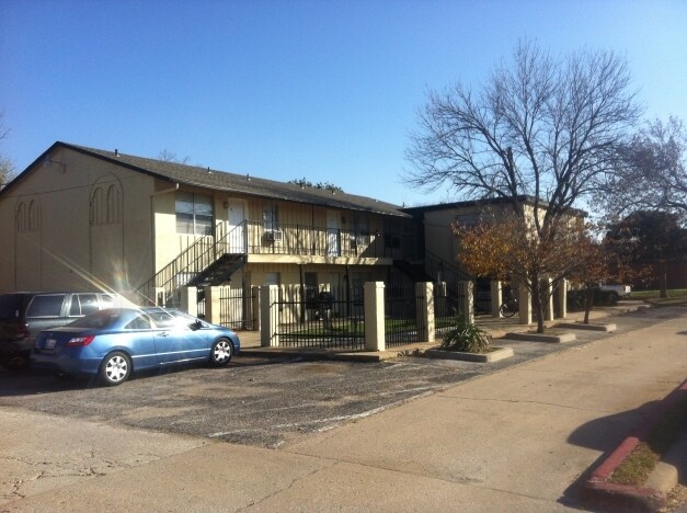 The Duke Apartments in Edmond, OK - Building Photo - Building Photo