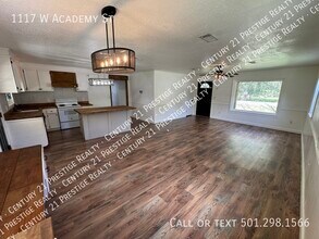 1117 W Academy St in Lonoke, AR - Building Photo - Building Photo