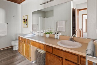 305 W Tower Ct in Muncie, IN - Foto de edificio - Building Photo