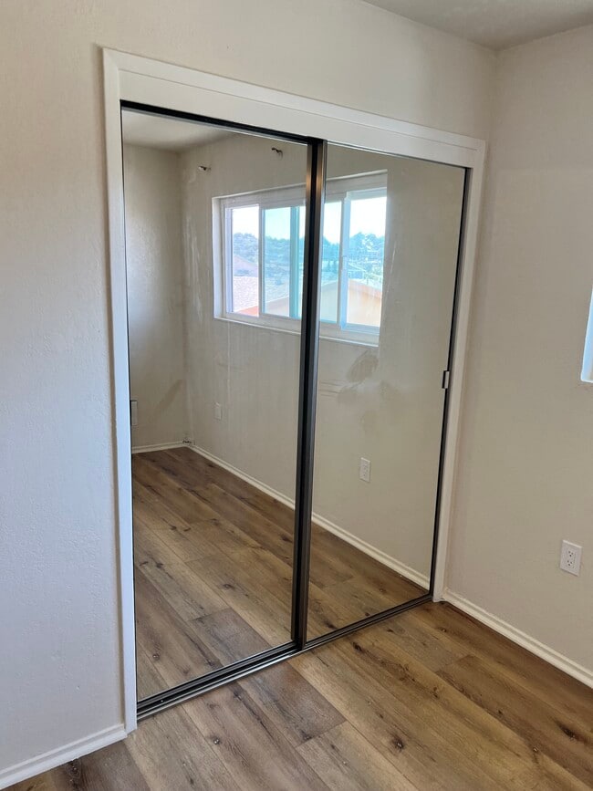 1501 Broadway Ave, Unit APT 4 in San Pablo, CA - Foto de edificio - Building Photo