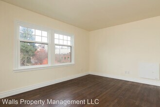 571 Valley St in Seattle, WA - Building Photo - Building Photo