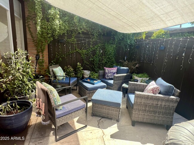 property at 3046 N 32nd St