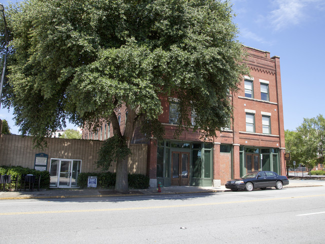 Magnolia Lofts in Spartanburg, SC - Foto de edificio - Building Photo