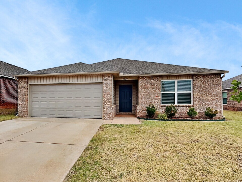 4201 Umbria Rd in Oklahoma City, OK - Building Photo