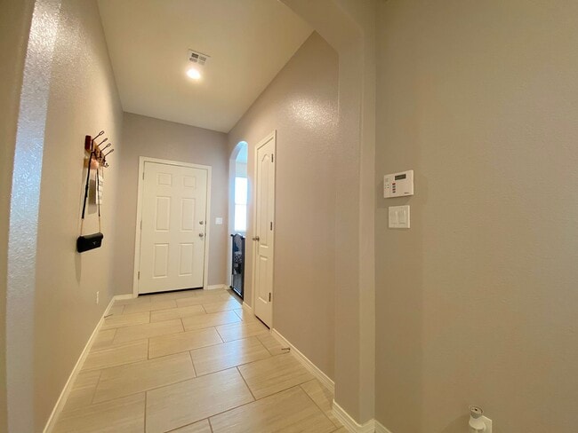1028 Aerodyne in Horizon City, TX - Building Photo - Building Photo