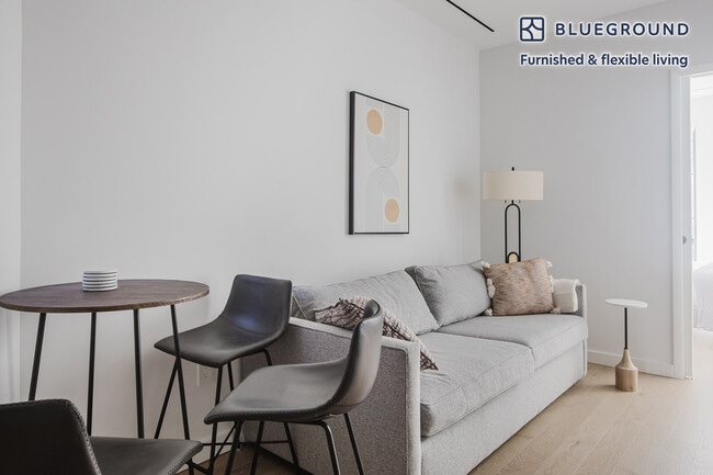 88 East End Ave in New York, NY - Building Photo - Building Photo