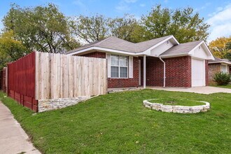 1201 Paco Trail in Denton, TX - Building Photo - Building Photo
