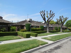 Del Mar North Apartments in Fresno, CA - Building Photo - Building Photo