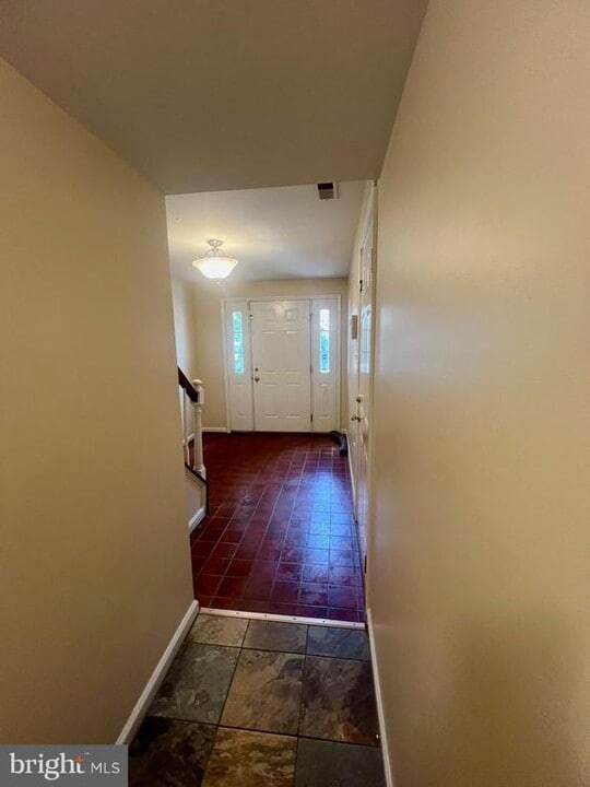 8008 Broken Reed Ct in Frederick, MD - Building Photo