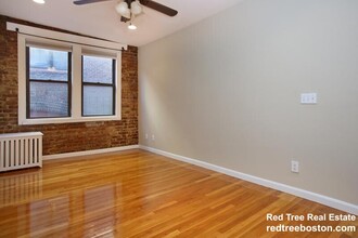 65 Burbank St, Unit 15 in Boston, MA - Building Photo - Building Photo