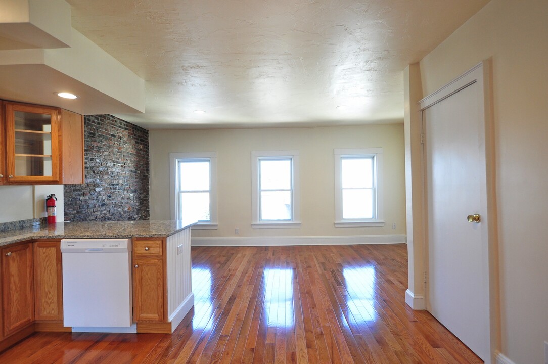 13 Grimes St, Unit 1 in Boston, MA - Building Photo