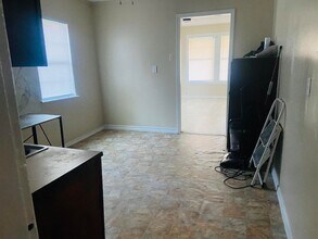 744 9th St in Port Arthur, TX - Building Photo - Building Photo