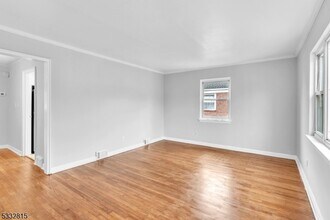 164 Midland Pl in Newark, NJ - Foto de edificio - Building Photo