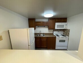 518 4th St in Anacortes, WA - Building Photo - Building Photo