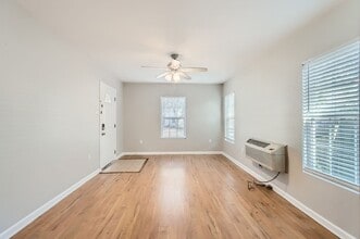 224 E Boyd St in Bonham, TX - Building Photo - Building Photo