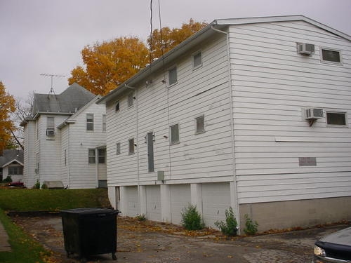 1003 Grant St in Waterloo, IA - Foto de edificio - Building Photo