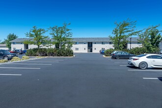 Glacier Apartments in Ellensburg, WA - Foto de edificio - Building Photo