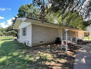 1864 Chris Craft Dr in Grapevine, TX - Building Photo - Building Photo