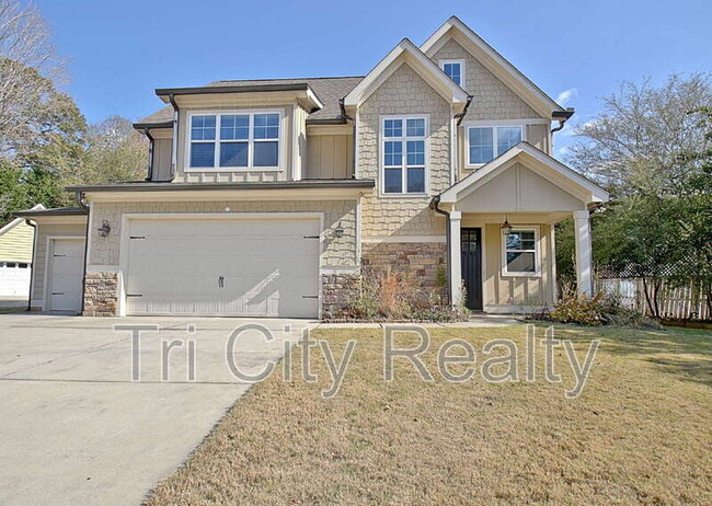 property at 102 Beaver Run