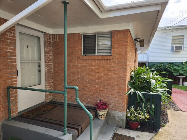 1803 Church St in Galveston, TX - Building Photo - Building Photo