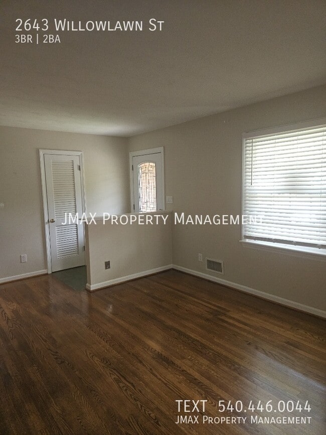 2643 Willowlawn St in Cave Spring, VA - Foto de edificio - Building Photo