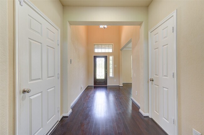 15727 Whisper Woods Dr in Cypress, TX - Building Photo - Building Photo