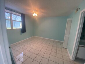 3675 Seaside Dr in Key West, FL - Building Photo - Building Photo