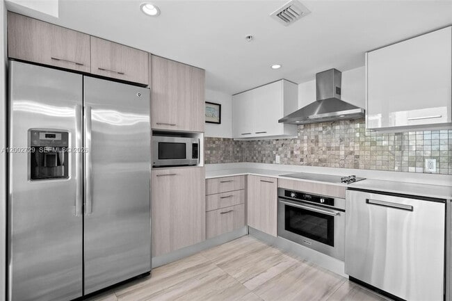 1133 102nd St, Unit 407 in Bay Harbor Islands, FL - Building Photo - Building Photo