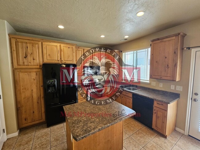 12518 Maitland Rd in Riverton, UT - Building Photo - Building Photo