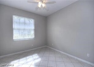 11286 Lakeland Cir in Ft. Myers, FL - Building Photo - Building Photo