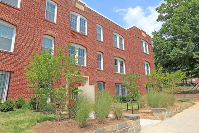 Fairlawn Marshall in Washington, DC - Building Photo