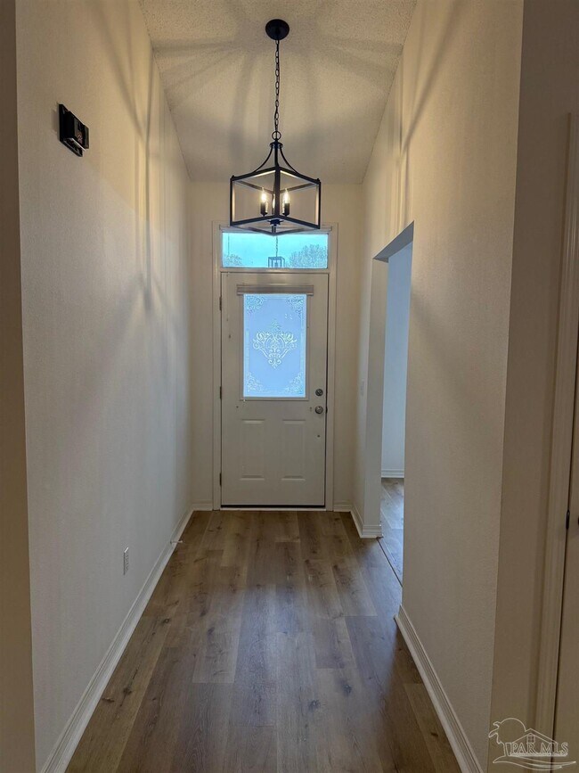 1667 Condor Dr in Gonzalez, FL - Building Photo - Building Photo