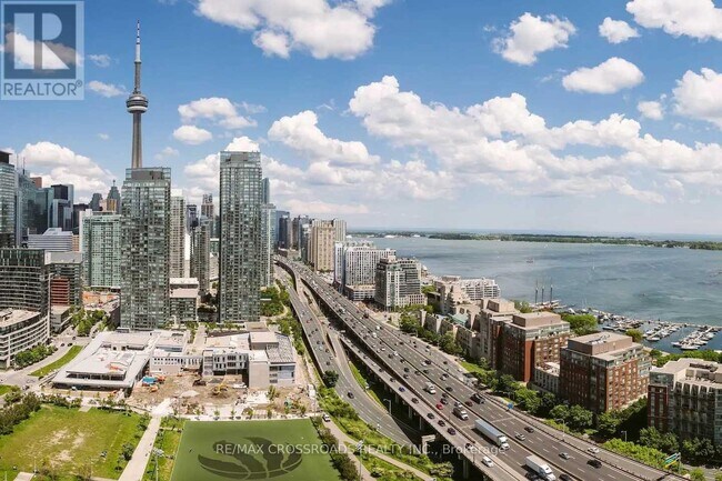 property at 75-3075 Queens Wharf Rd