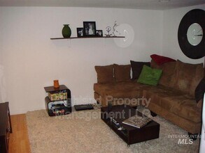 617 Taylor Ave in Moscow, ID - Building Photo - Building Photo